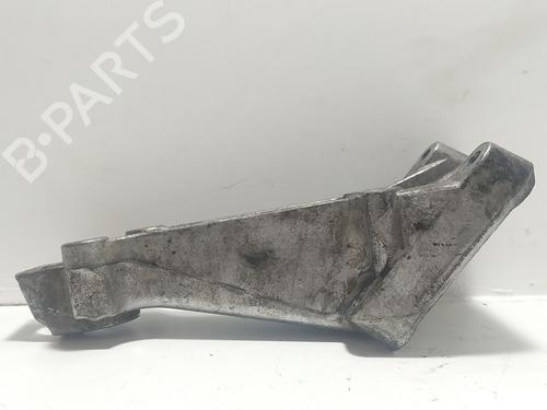 Used Engine mount MERCEDES-BENZ SPRINTER 2-t Van (B901, B902) 211 CDI (901.661, 901.662, 902.661, 902.662) (109 hp) 32043330
