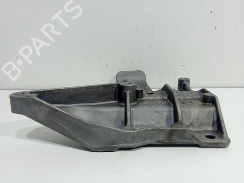Soporte motor AUDI A4 B7 Avant (8ED) 2.0 TDI 16V (140 hp) 31717033