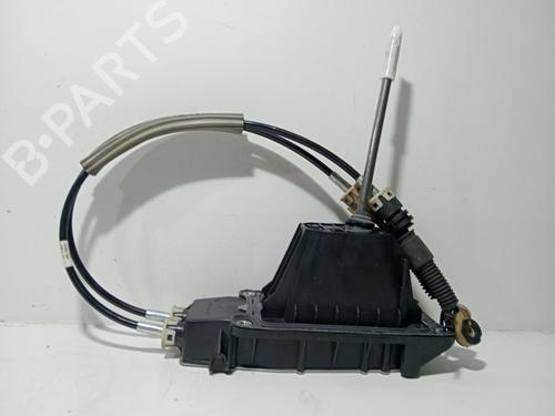 Used Gear lever RENAULT CLIO III (BR0/1, CR0/1) 1.2 16V (BR02, BR0J, BR11, CR02, CR0J, CR11) (75 hp) 24660200