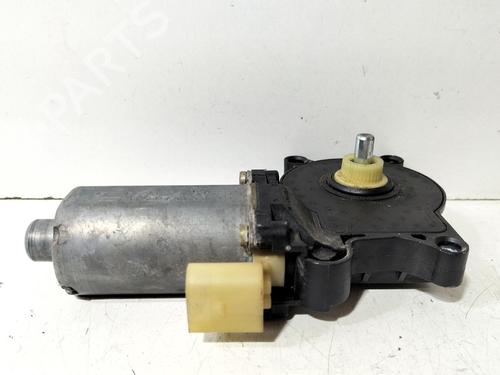 Left front window motor BMW 3 Coupe (E46) 318 Ci | BP37667267E21 - Image 3