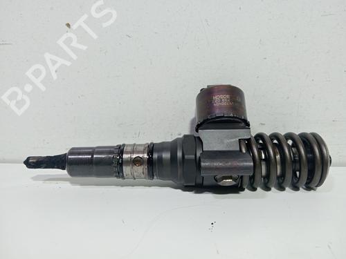 Used Injector SEAT LEON (1P1) 2.0 TDI 16V (140 hp) 30124368