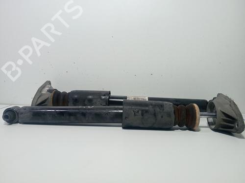 Used Right rear shock absorber BMW 3 (F30, F80) 318 d (150 hp) 30131458