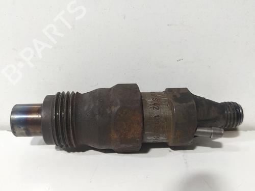 Injecteur NISSAN TERRANO II (R20) 2.7 TDi 4WD (125 hp) 32121939