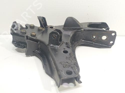 Used Left front suspension arm NISSAN TERRANO II (R20) 2.7 TDi 4WD (125 hp) 31754691