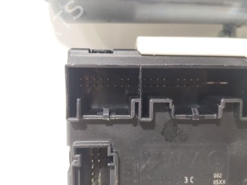 Left front window motor SEAT LEON (1P1) 1.4 TSI | BP35904278E21 - Image 9