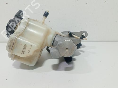 Brake master cylinder AUDI A3 (8P1) 1.6 TDI | BP29755556M77 