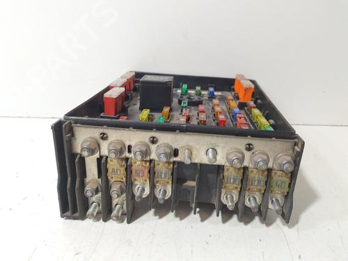 Used Fuse box Fuse box 38065019 38065019