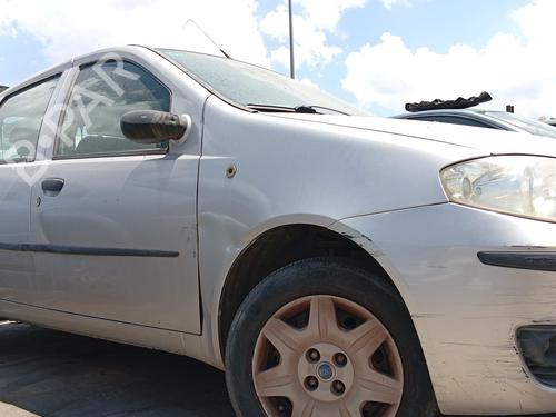 Brugte FIAT PUNTO (188_) 1.2 60 (188.030, .050, .130, .150, .230, .250) 4786999