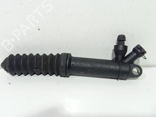 Used Clutch slave cylinder AUDI A5 (8T3) 2.0 TDI (170 hp) 30368590