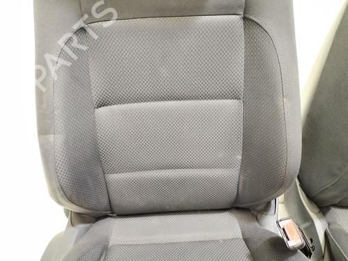 Seats set VW GOLF V (1K1) 1.9 TDI | BP37175318C78 - Image 6