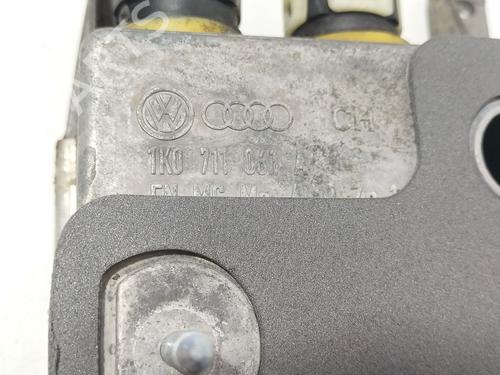 Gear lever VW PASSAT B6 (3C2) 2.0 TDI | BP38065022M90 - Image 3