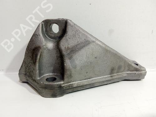 Used Engine mount BMW 3 (E90) 320 d (163 hp) 27983032
