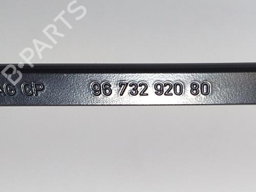 Front windshield wiper arm PEUGEOT 208 I (CA_, CC_) 1.4 HDi | BP12264388C143 