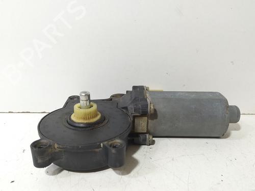 Vindusheismotor venstre foran Vindusheismotor venstre foran 37667267 37667267