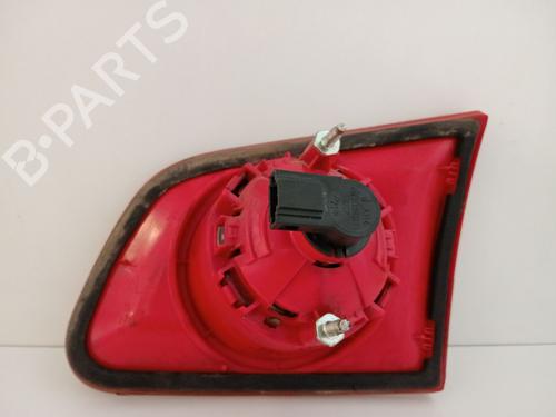 Farolim esquerdo da mala VW PASSAT B6 Variant (3C5) 2.0 TDI 16V | BP29979272C79 