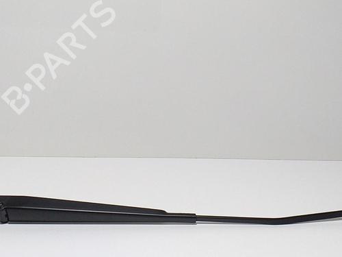 Used Front windshield wiper arm AUDI Q3 (8UB, 8UG) 2.0 TFSI quattro (211 hp) 8681588