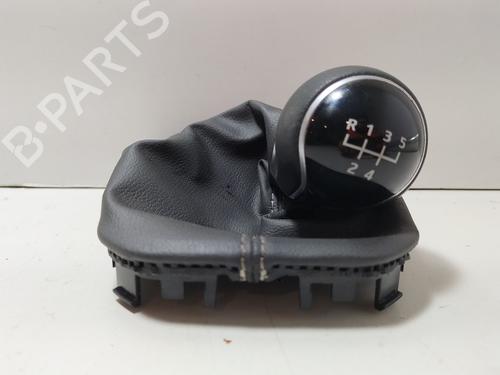Gearknop SEAT IBIZA V (KJ1, KJG) 1.0 MPi (80 hp) 32303721