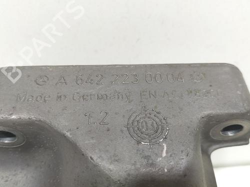 Engine mount MERCEDES-BENZ CLS (C219) | BP31756228M89