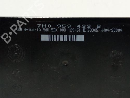 Elektronisk modul VW TRANSPORTER T5 Bus (7HB, 7HJ, 7EB, 7EJ) 2.5 TDI | BP29356734M83 