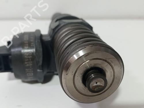 Injector VW GOLF V (1K1) 1.9 TDI 4motion | BP30104142M100