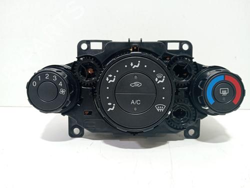 Used Climate control FORD FIESTA VI (CB1, CCN) 1.6 Ti (120 hp) 22750207