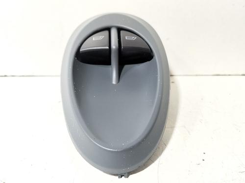 Left front window switch IVECO DAILY VI Van 35S21, 35C21, 40C21, 50C21 | BP40100014I27 - Image 3