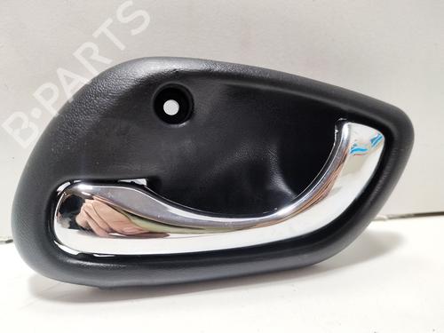 Venstre fortil invendig håndtag SUZUKI GRAND VITARA I (FT, HT) [1998-2008]  32059135