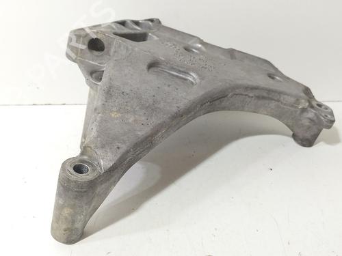 Used Engine mount Engine mount 36865709 36865709