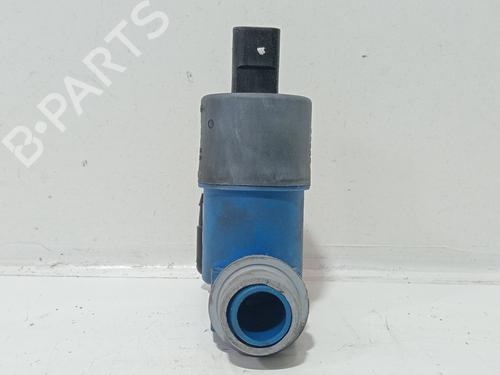 Used Washer pump RENAULT CLIO III (BR0/1, CR0/1) 1.2 16V (BR02, BR0J, BR11, CR02, CR0J, CR11) (75 hp) 24738515