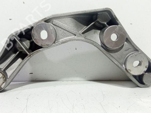 Used Engine mount MERCEDES-BENZ GLC (X253) [2015-2022]  28972489
