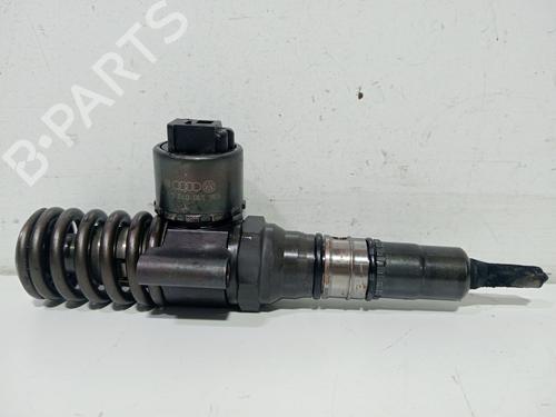 Used Injector SEAT LEON (1P1) 2.0 TDI 16V (140 hp) 30124366