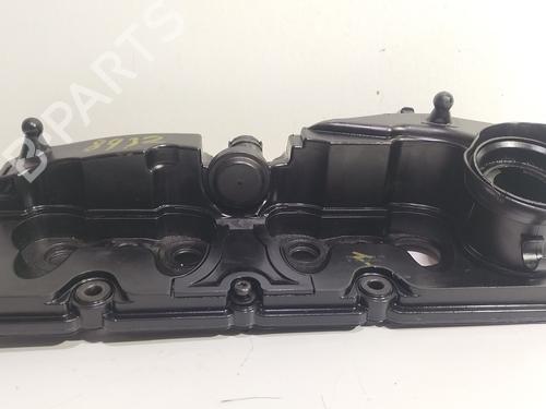 Used Valve cover AUDI A1 Sportback (8XA, 8XF) 1.6 TDI (90 hp) 30696326