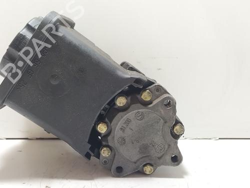 Used Steering pump Steering pump BMW 3 (E46) 320 d (136 hp) 33268621 33268621