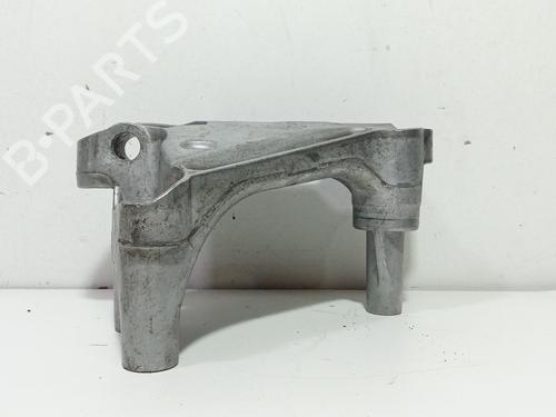 Used Engine mount AUDI A3 (8V1, 8VK) 1.6 TDI (105 hp) 29351871