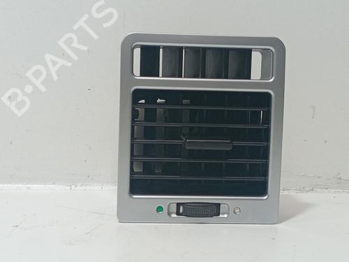 Used Grille LAND ROVER RANGE ROVER III (L322) 4.4 4x4 (286 hp) 29250224