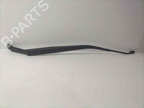 Used Front windshield wiper arm HYUNDAI TUCSON (JM) 2.0 CRDi (140 hp) 16754477