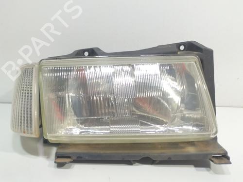 Used Right headlight FIAT SCUDO Bus (220_) 2.0 JTD (109 hp) 31831742