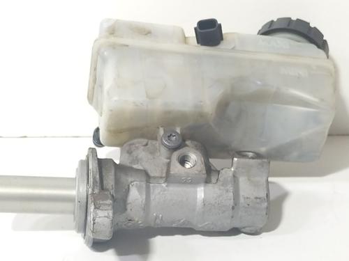 Used Brake master cylinder Brake master cylinder DACIA DOKKER Box Body/MPV 1.5 dCi 75 / Blue dCi 75 (FEJW, FEAH) (75 hp) 35806969 35806969