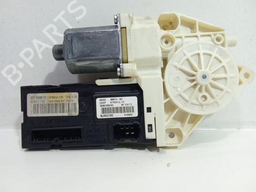 Used Right front window motor RENAULT LAGUNA III Grandtour (KT0/1) [2007-2015]  25783151