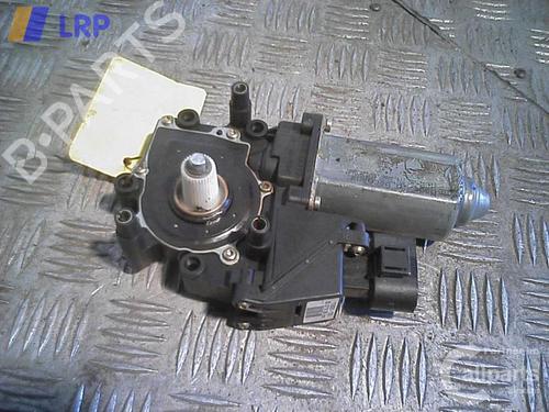 Portierruitmotor rechtsvoor VW GOLF III (1H1) 1.4 (60 hp) 20562442