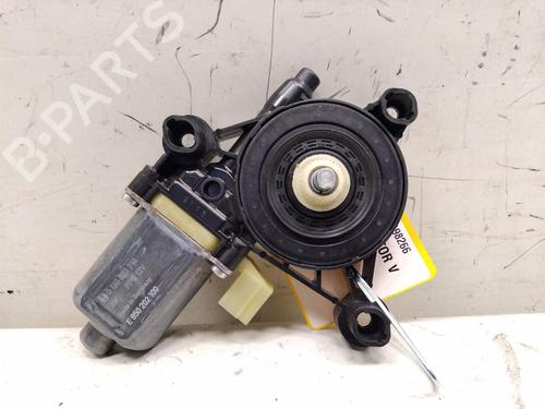left-front-window-motor-vw-golf-sportsvan-vii-am1-an1-2014-2015-2016-2017-2018-2019-2020-31906885 main image