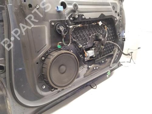 Right front door TESLA MODEL 3 (5YJ3) EV Performance AWD | BP32352845C3