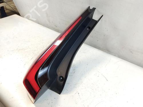 Venstre Baklys MITSUBISHI ECLIPSE CROSS (GK_, GL_) Plug-in Hybrid 4WD (GL3W) | BP32373844C34