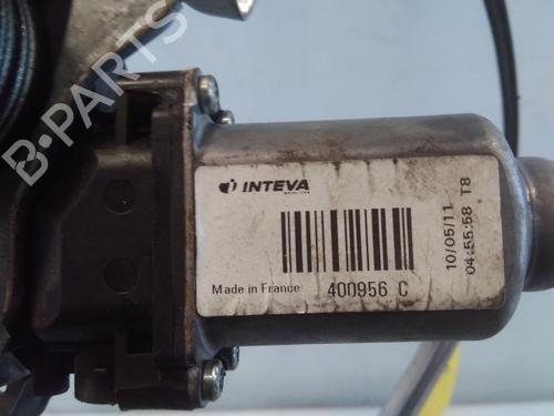 Rudehejsemekanisme Højre foran RENAULT TWINGO II (CN0_) 1.5 dCi 75 | BP32196996C23