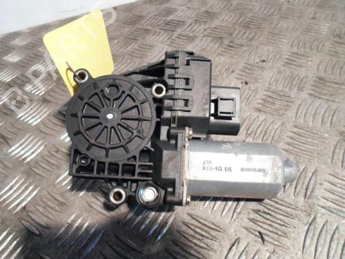 Left front window motor AUDI A4 B5 (8D2) 1.8 T | BP20562417E21 