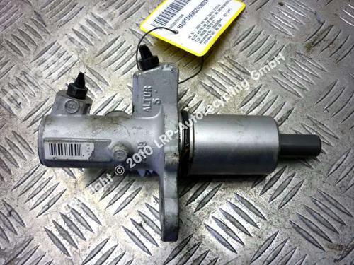 Used Brake master cylinder Brake master cylinder 20550389 20550389