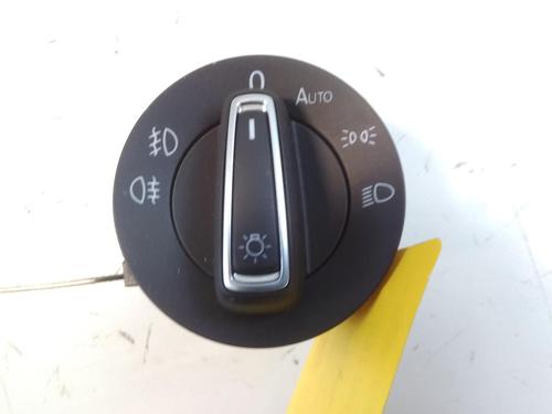 Hovedlysbryter VW GOLF SPORTSVAN VII (AM1, AN1) 1.4 TSI (125 hp) 31839602