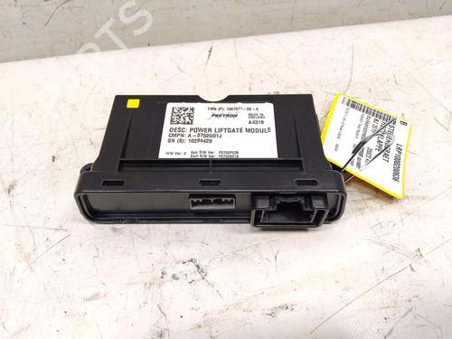 Used Electronic module Electronic module TESLA MODEL S (5YJS) P100D AWD (772 hp) 33245182 33245182