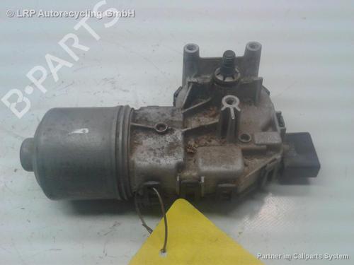 Used Front wiper motor MAZDA 3 (BK) 1.3 (BK14) (84 hp) 20585618
