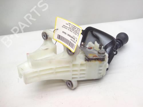 Gear lever MITSUBISHI GRANDIS (NA_W) 2.0 DI-D (NA8W) | BP20568154M90 